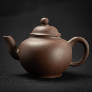 Yixing zisha round Teapot